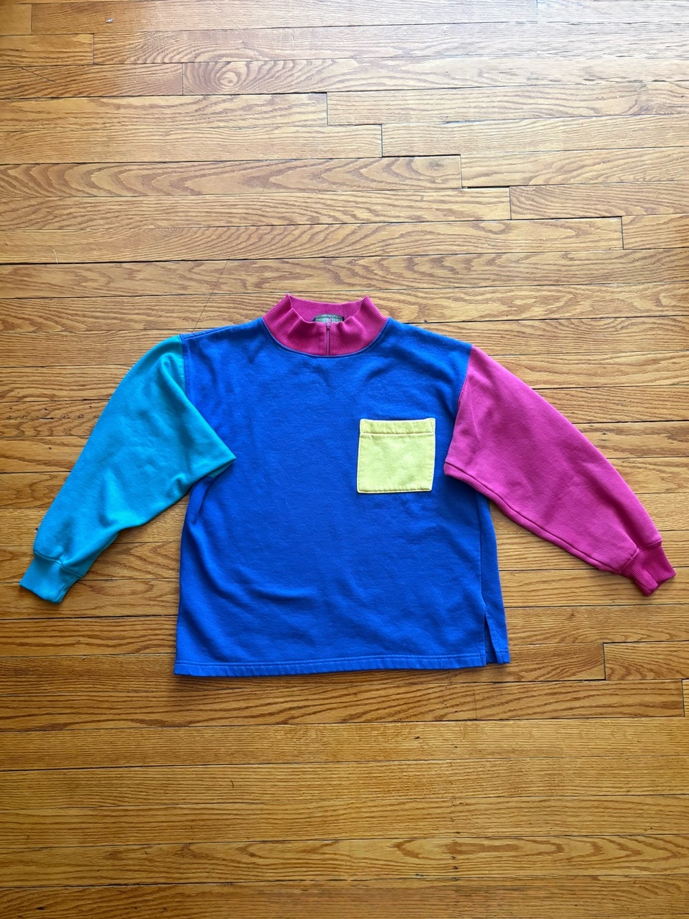Sports Accent Vintage Colorblock Sweatshirt